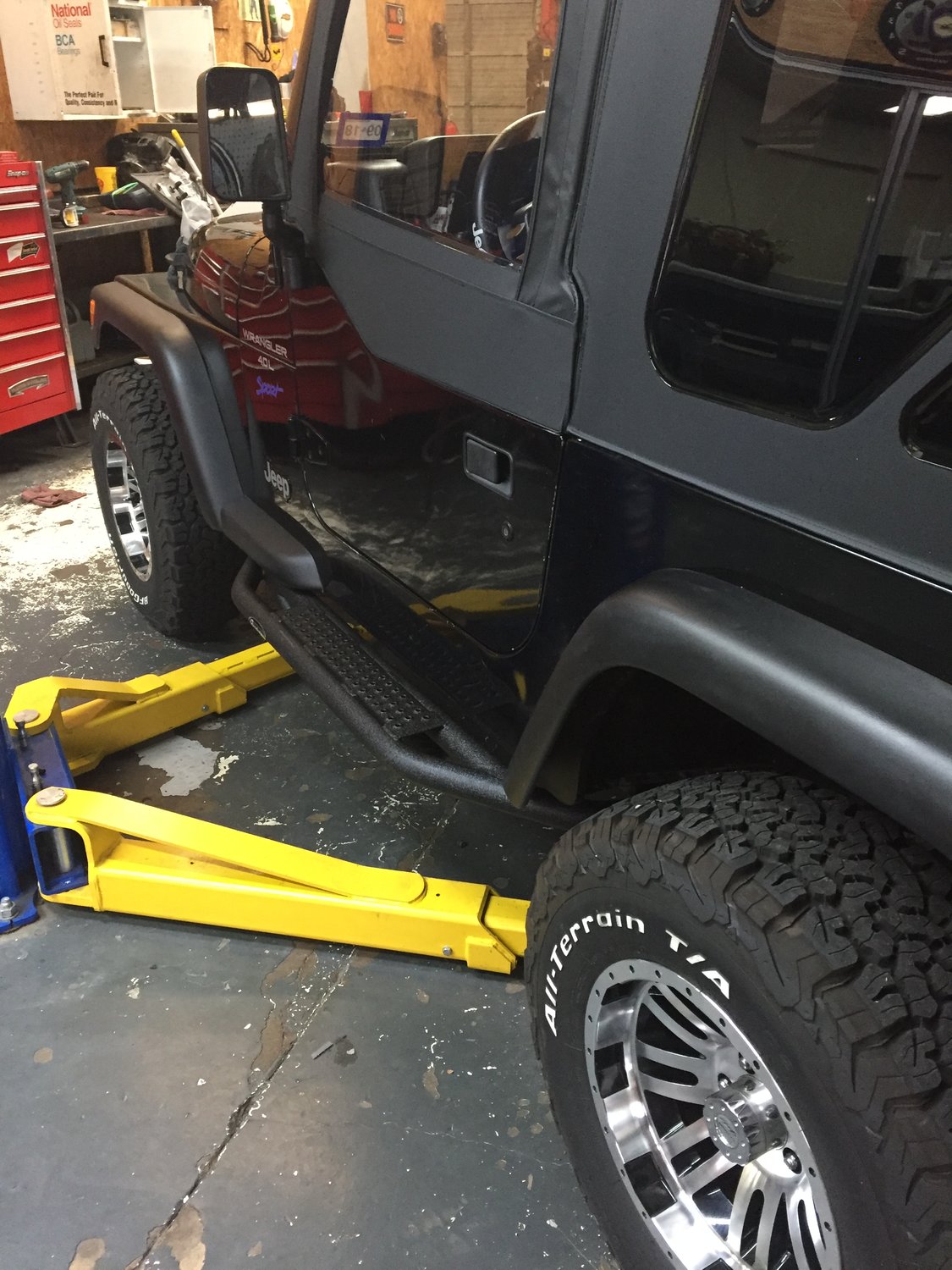 Quadratec Qrc Side Armor With Step For 87 06 Jeep Wrangler
